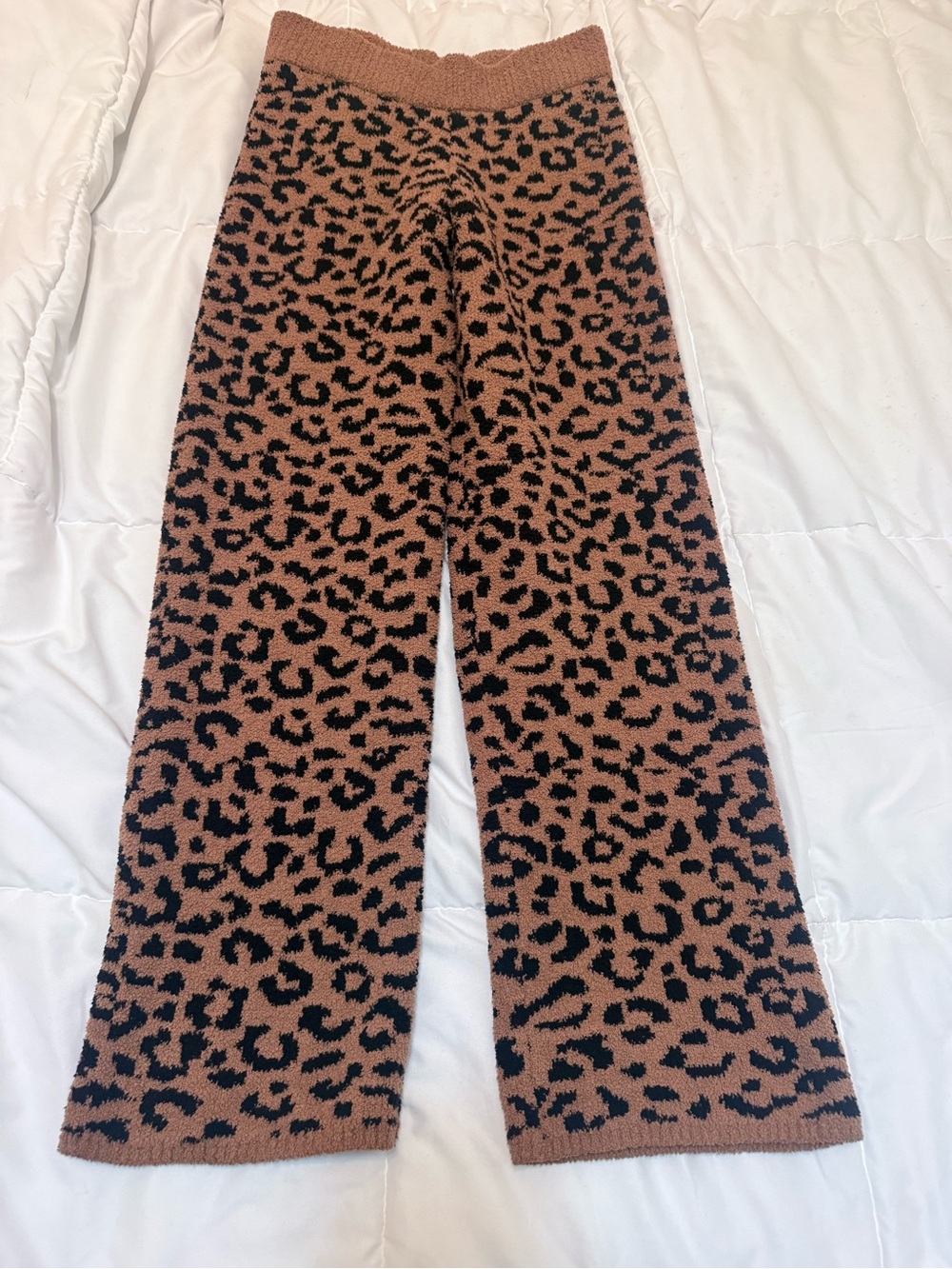 cupcakes & cashmere Kids Leopard Knit Pants in Tan and Black